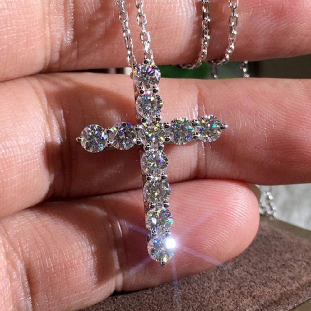 NEW 925 Sterling Silver Diamond Cross Necklace - Picture 2 of 5